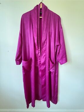 Christian Dior 1970s Satin Fuchiscia Robe